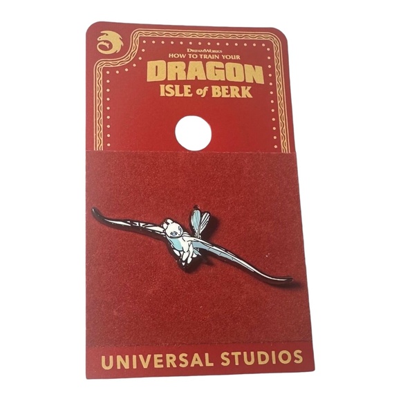 Universal Studios How To Train Your Dragon Isle of Berk Light Fury Flying Pin - Picture 1 of 1